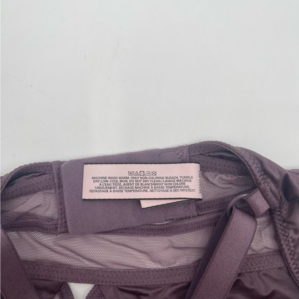 VICTORIA’S SECRET Bra Bundle Set of 2 Bralette & Sports Bra Size Extra Small - Picture 4 of 12